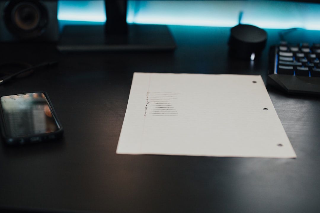 服装设计效率提升的革命性路径:从AI提示设计到Tech Pack自动生成的全流程实践